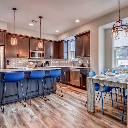 New Tri-Level Home With Ocean View And 3 En-Suite Bedrooms! Depoe Bay Esterno foto